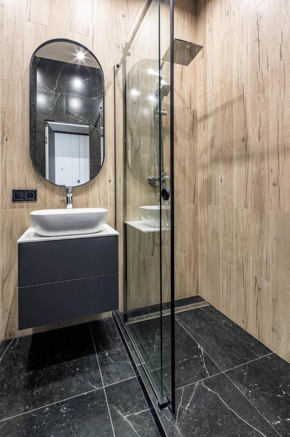 Apartmán Куліша 12 Lvov Exteriér fotografie